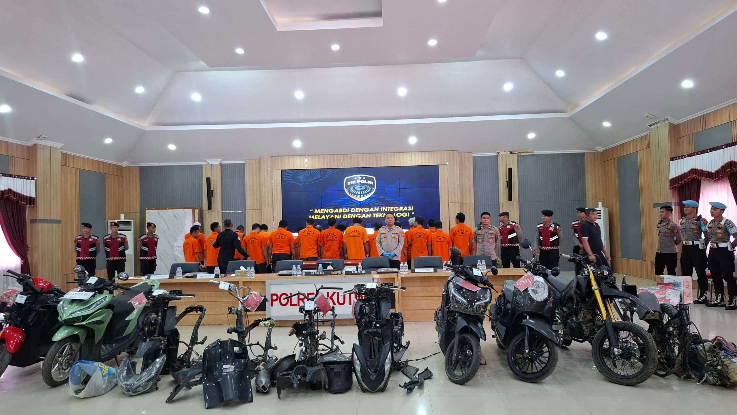 -84820251125184852217