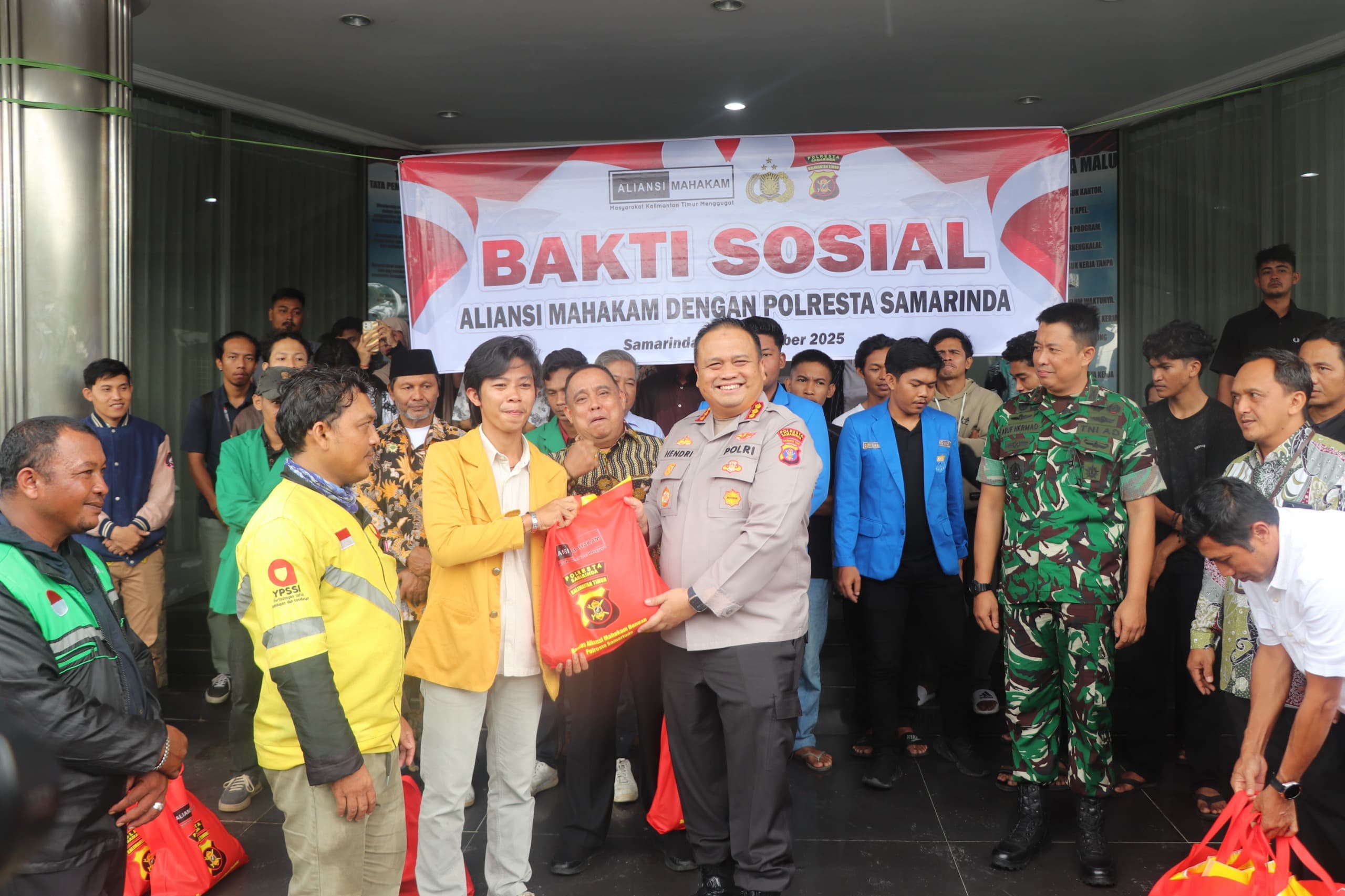 8-940420251125185704337