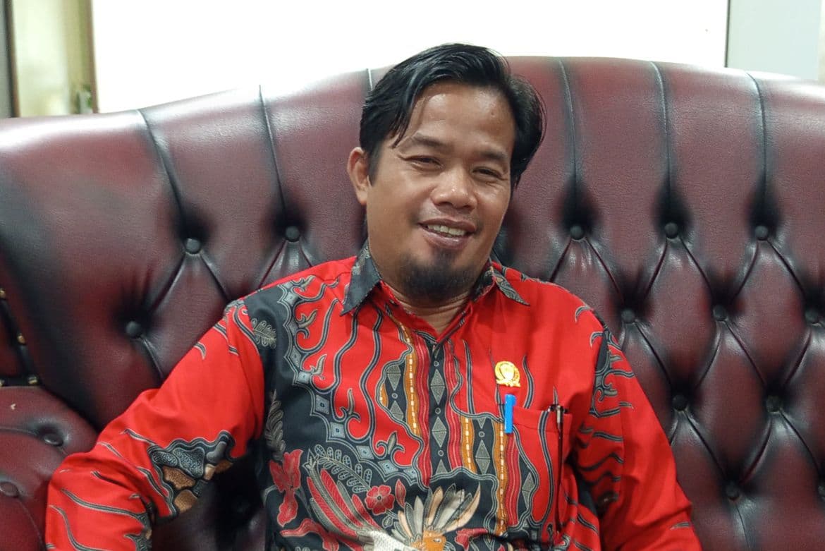 8-990820251125183929719