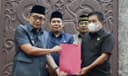 Wabup Sampaikan Nota Penjelasan 7 Raperda di Paripurna DPRD Kubar