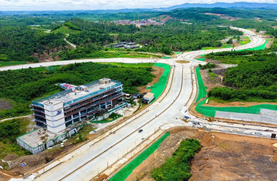 Pembangunan jalan di IKN (dok: Otorita IKN)