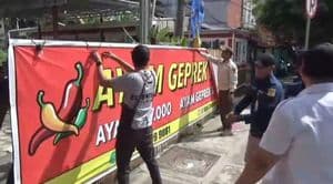 Penertiban Spanduk di Balikpapan