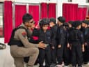 Brimob Polda Kaltim Kenalkan Profesi Kepolisian kepada Anak Usia Dini Lewat Program Polisi Sahabat Anak