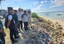 Gubernur Kaltim Tinjau Abrasi Pantai di Maratua Berau, Minta Segera Dituntaskan