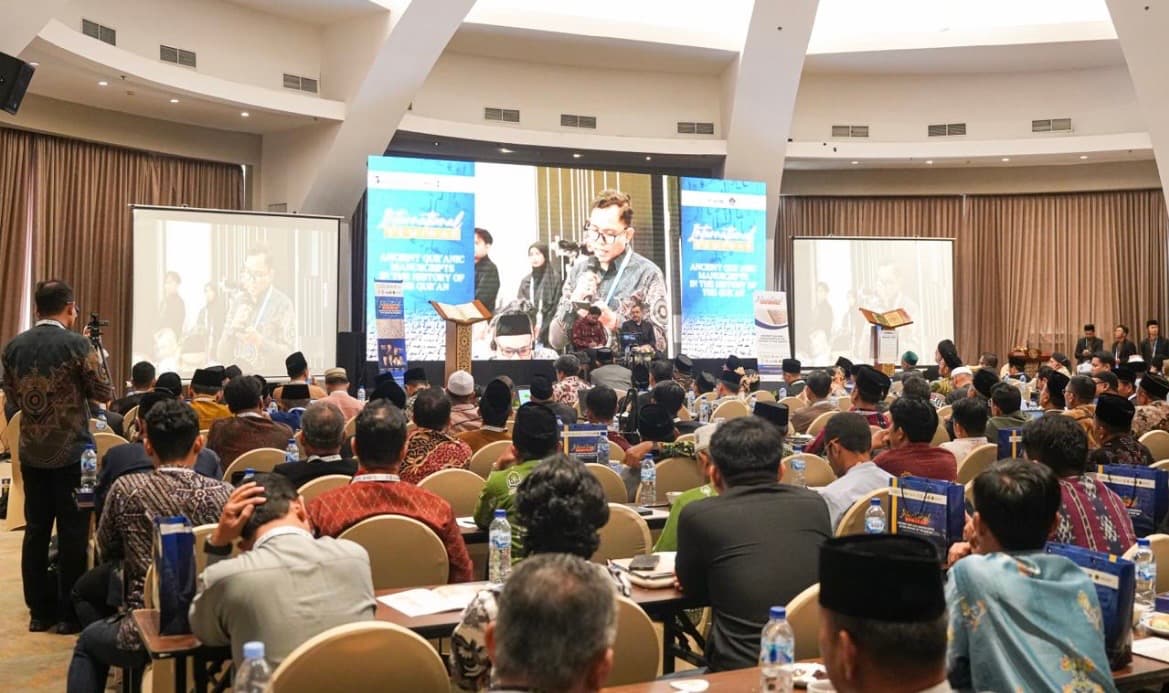 Seminar manuskrip Mushaf Mashhad Razavi
