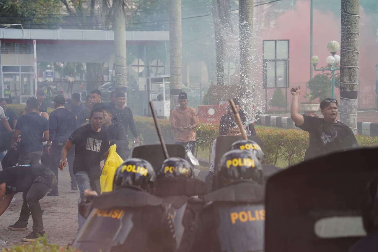 b-623920251125184637399