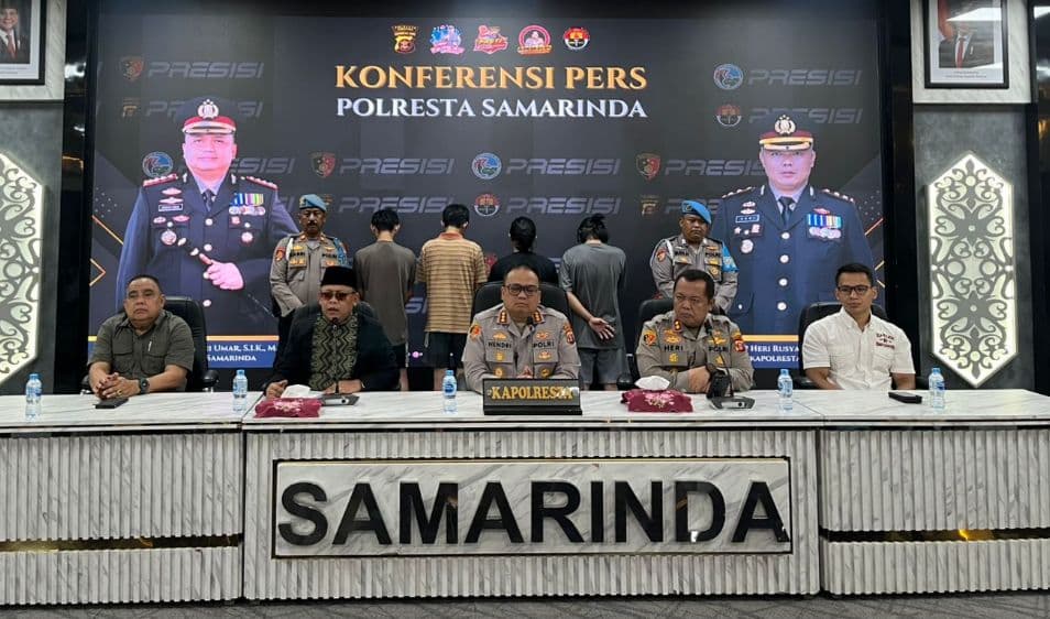 g-851220251125185604257