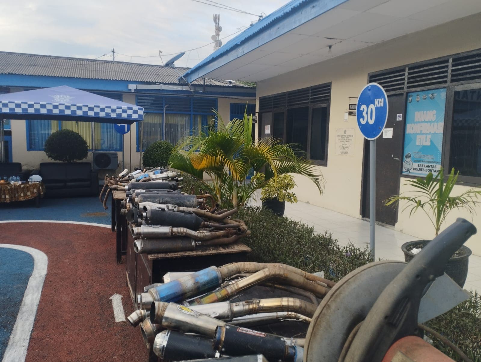 p-639720251125180132087