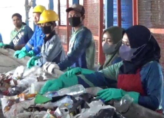 q-225820251125184508055