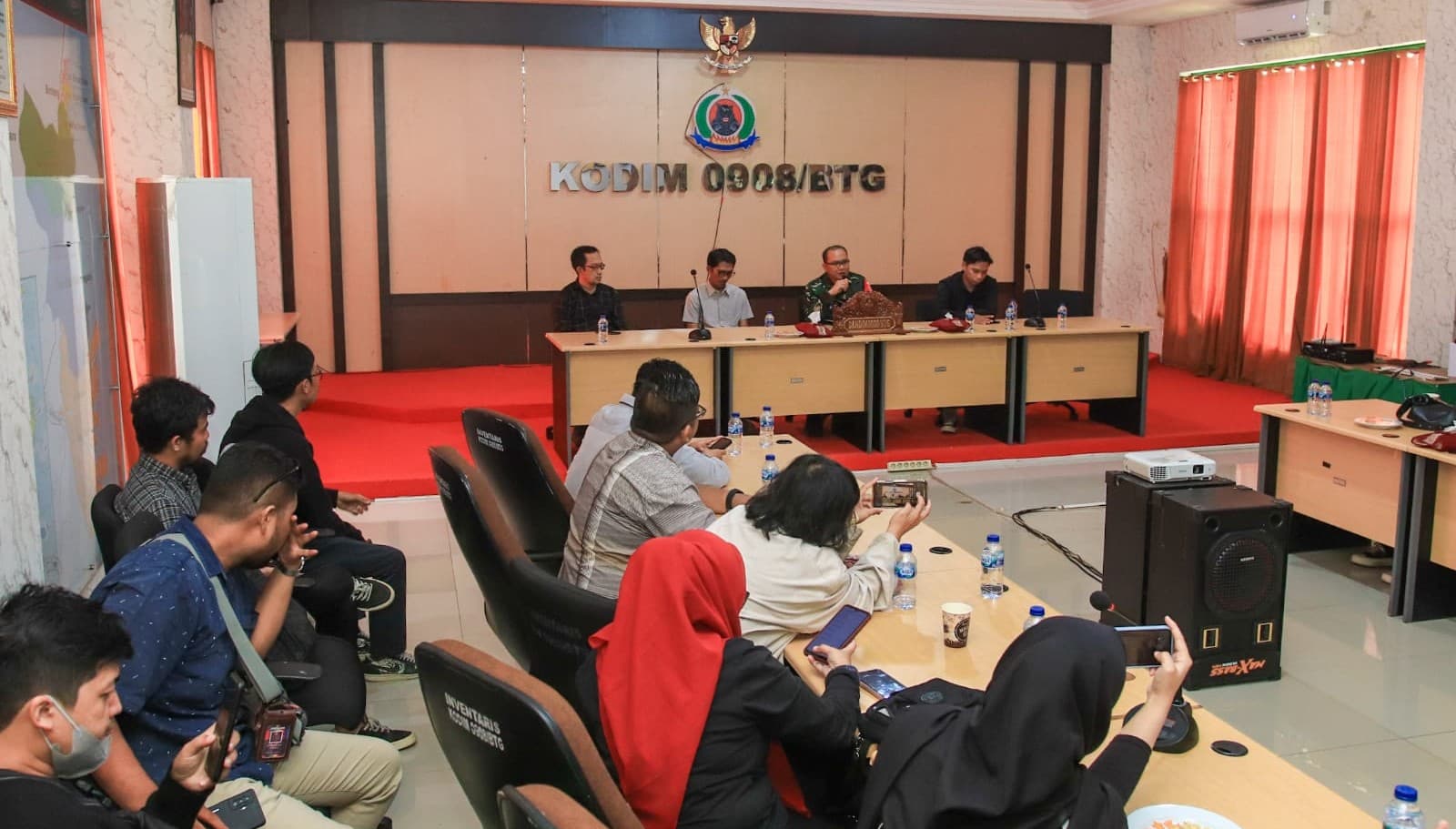 r-729920251125180110182