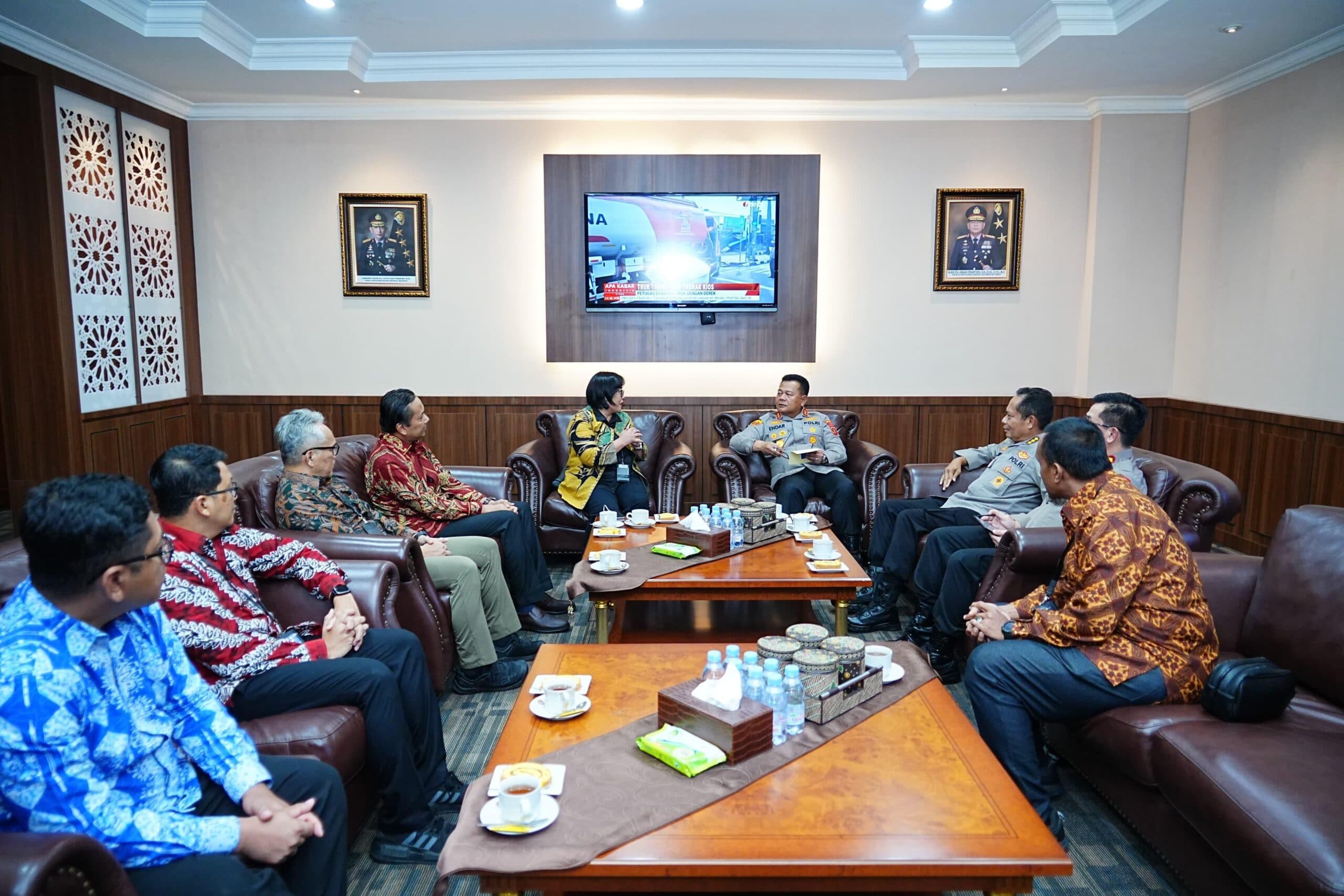 v-517920251125184256107