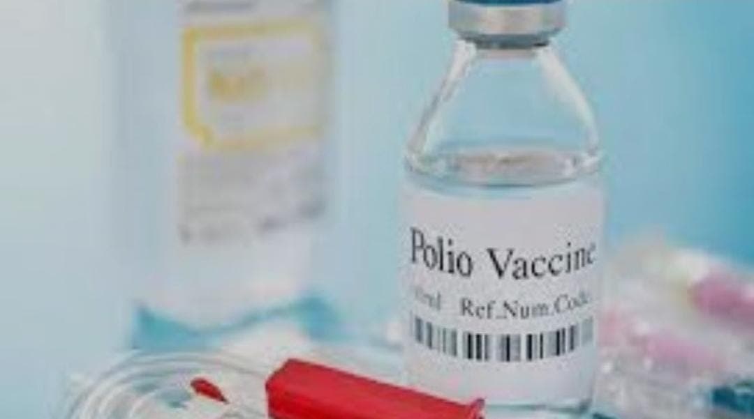 x-658520251125175936824