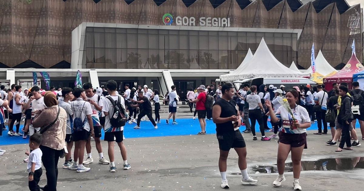Api Gor Ribuan Peserta Padati GOR Segiri, Olymrun 2026 Sukses Digelar ...