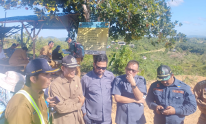 Rombongan komisi III DPRD Bontang, melakukan sidak pekerjaan penanganan longsor (Dok: kakataltim)