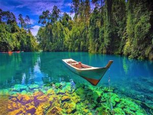 Salah satu danau terindah di Dunia, Labuan Cermin (ist)