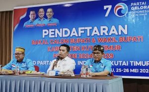 Mahyunadi kembalikan berkas di partai Gelora untuk maju di Pilkada Kutim (dok: ek)