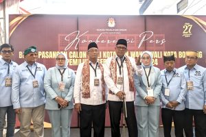 Konferensi pers Basri Rase dan Chusnul Dhihin (aset: Ali/katakaltim)