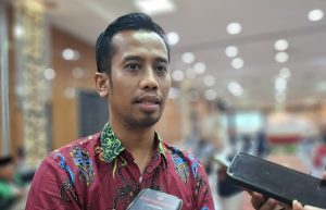 Komisioner KPU Divisi Partisipasi Masyarakat dan SDM, Abdul Manab (aset: katakaltim)