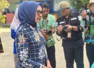 Wakil Wali Kota Bontang Najirah saat menutup LDDK SMKN 2 Bontang, Kamis 5 September 2024 (aset: Sandi/katakaltim)