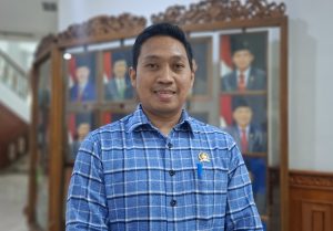 Legislator Pandi Widiarto ungkap sulitnya lapangan kerja di Kutai Timur menjadi keluhan utama pemuda Kutim, Selasa (3/9). (aset: caca/katakaltim)