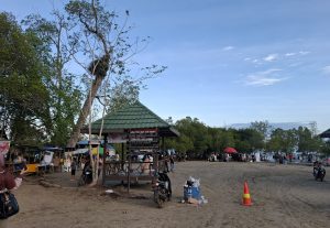 Pantai Teluk Lingga Sangatta Utara (aset: caca/katakaltim)