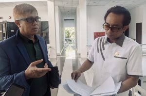 Legislator Bontang, Ridwan bersama Rustam (aset: Ali/katakaltim)