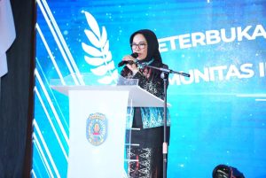 Wakil Wali Kota Bontang Najirah saat membuka malam penganugerahan keterbukaan informasi publik dan KIM (aset: katakaltim)