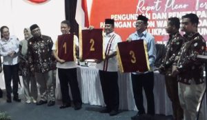 3 paslon kepala daerah Kota Balikpapan dalam pengambilan nomor urut di KPU Balikpapan (aset: katakaltim)