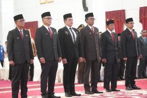 6 pejabat yang ditetapkan oleh Menteri Dalam Negeri, Tito Karnavian, sebagai Penjabat Sementara (Pjs) pada wilayah di Kalimantan Timur. Salah satunya Agus Hari Kesuma sebagai Pjs Bupati Kutai Timur (ist)