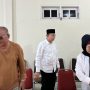 Udin Mulyono bersama Andi Sofyan Hasdam dan Neni Moerniaeni usai menggelar konferensi pers, Minggu 15 September 2024 (aset:agu/katakaltim)