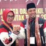 Bapaslon kepala daerah Kota Bontang, Najirah dan Muhammad Aswar usai mendaftarkan diri di KPU Bontang (aset: katakaltim)