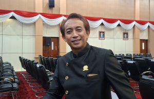 Legislator Bontang, Rustam ajak pemerintah dan masyarakat berbenah (aset: caca/katakaltim)