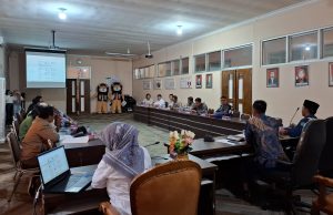 Rakor debat publik Calon Bupati dan Wakil Bupati Kutai Timur, Kamis (31/10). (aset: caca/katakaltim)