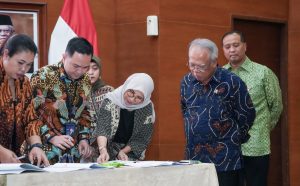 Otorita Ibu Kota Nusantara (IKN) bersama investor pelopor telah menandatangani Perjanjian Pemanfaatan Tanah Pengalokasian Lahan Otorita IKN dan Akta Notarial di Kantor Kementerian PUPR (aset: Otorita IKN)