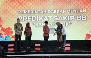 Pemerintah Kota (Pemkot) Bontang menyabet penghargaan Akuntabilitas Kinerja Tahun 2024 dengan meraih Predikat Nilai BB. (aset: pemkot Bontang)