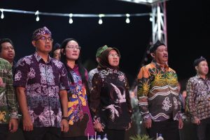 Festival Bontang Inovatif dan Kreatif (Bonafes) resmi dibuka pada Selasa (1/10/2024) di Lapangan Tanjung Laut, Kecamatan Bontang Selatan. (aset: sandi/katakaltim)