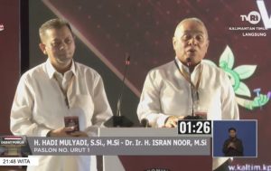 Paslon Isran-Hadi dalam debat Publik Pertama Paslon Gubernur dan Wakil Gubernur Kaltim di Samarinda. (aset: ss/TVRI kaltim)