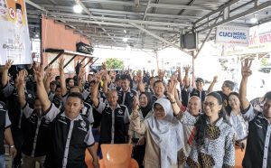 Sosialisasi di Komunitas Travel Berbagi (Kontrabi), Paslon Walikota dan Wakil Walikota Bontang, Neni-Agus paparkan visi akan jadikan Bontang sebagai Kota Jasa dan Pariwisata, Rabu (9/10/2024) (aset: Galang/katakaltim)