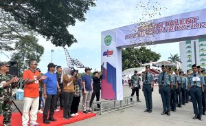 Suasana Lomba Gerak Jalan Kirab Pemuda Beregu. (aset: alpi/katakaltim)