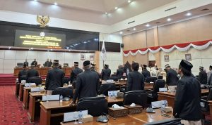 Rapat paripurna peringatan hari ulang tahun Kota Bontang yang ke-25 (aset: caca/katakaltim)