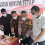 Pemusnahan barang bukti berupa narkotika dan senjata api di Kejaksaan Negeri Kabupaten Kutai Kartanegara (aset: hilman/katakaltim)