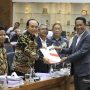 Ketua Komite I DPD RI Andi Sofyan Hasdam dalam rapat bersama DPR RI dan Kemendagri membahwal soal RUU DKJ dampak hadirnya IKN di Kaltim (aset: agu/katakaltim.com)