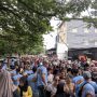 Jalan santai Paslon Gubernur dan Wakil Gubernur Kaltim Rudi-Seno dihadiri ribuan warga (aset: puji/katakaltim)