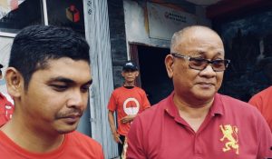 Pengurus Pusat Hubungan Masyarakat (PHM) melaporkan salah satu RT di Kota Bontang ihwal dugaan money politics atau politik uang ke Bawaslu Kota Bontang Jum'at (8/11/2024). (aset: yub/katakaltim)