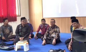 Asisten I Bidang Pemerintahan dan Kesejahteraan Rakyat (Pemkesra) Poniso Suryo Renggono dalam agenda Training Center (TC) peserta Kafilah Kutim (aset: ainun/katakaltim)