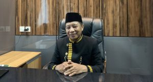 Asisten Administrasi Umum Setkab Kutim, Sudirman Latif. (aset: ainun/katakaltim.com)