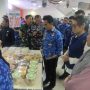 Wali Kota Balikpapan Rahmad Mas'ud bersama Forkopimda menggelar inspeksi mendadak (sidak) di supermarket menjelang hari besar keagamaan Natal 2024 dan Tahun Baru 2025, Selasa (17/12/2024). (Dok: hilman/katakaltim.com)