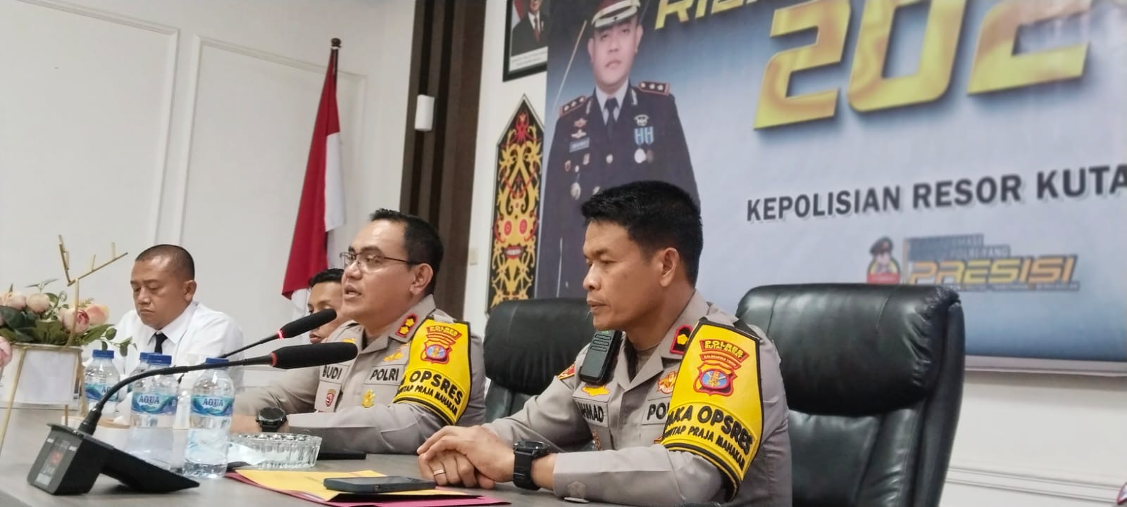 Konferensi Pers Polres Kubar (dok: hadi/katakaltim.com)