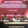 KPU Kaltim menggelar Rapat Pleno Terbuka Rekapitulasi Hasil Penghitungan Perolehan Suara Tingkat Provinsi Kaltim, dalam pemilihan Gubernur dan Wakil Gubernur tahun 2024 yang digelar di Hotel Harris Samarinda, 8-9 Desember 2024. (aset: ji/katakaltim.com)