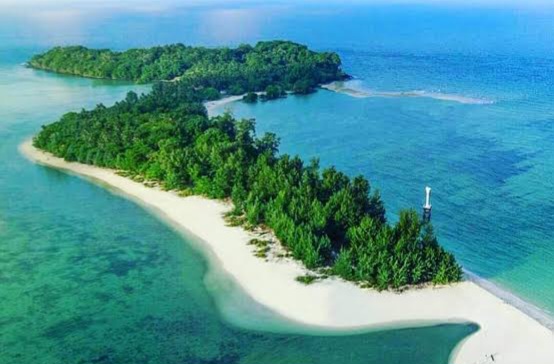 Destinasi Wisata di Kutai Timur, Pulau Birah-birahan (aset: emye/backpackerjakarta)